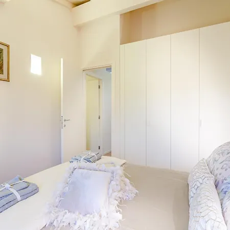 Luxurious With Terrace In Lucca
